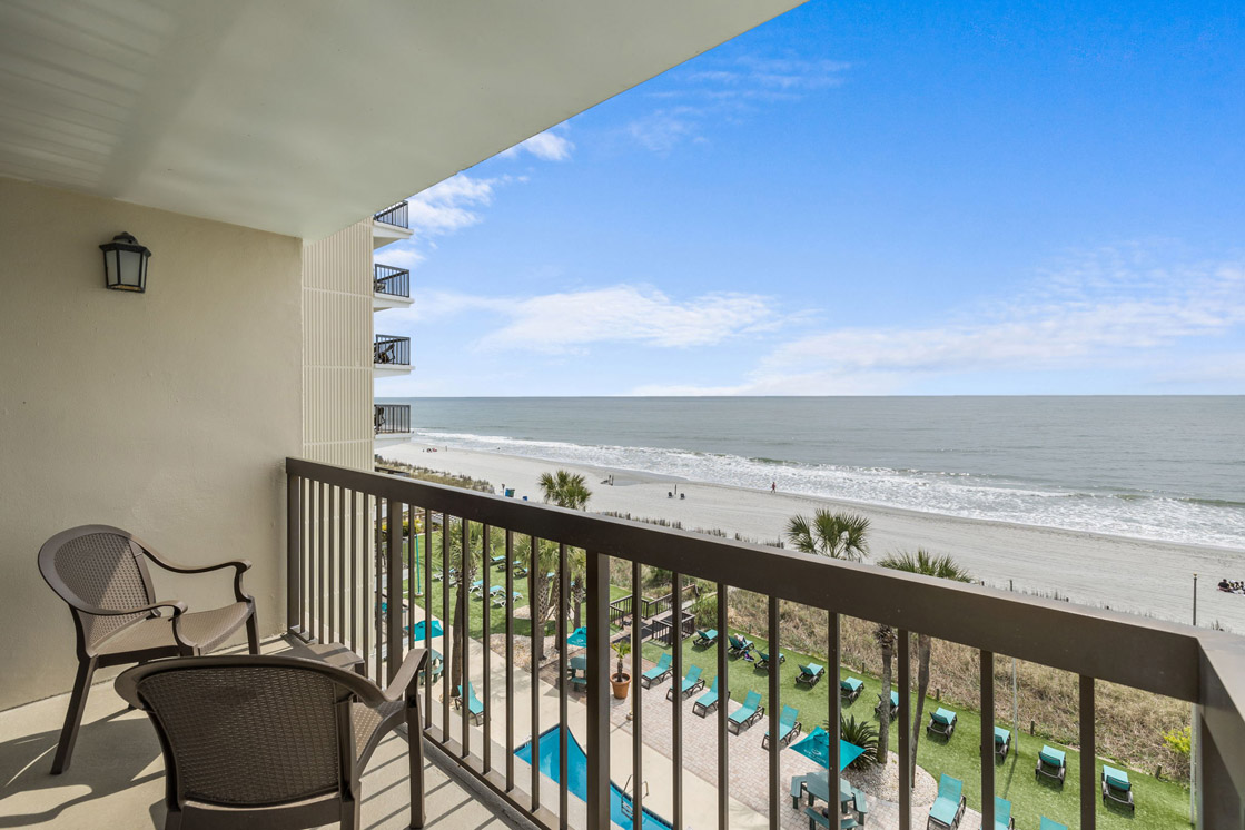 Oceanfront Deluxe Room Myrtle Beach Sc Accommodations North Shore